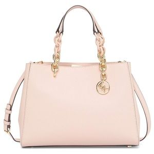 NWT 💕 MIchael Kors Blush Cynthia Leather Handbag